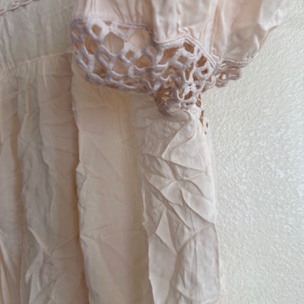 Sundance Cream Blouse with Cut-Out Details Sz L - Picture 9 of 13